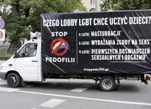 Jak chronić dzieci przed deprawacją