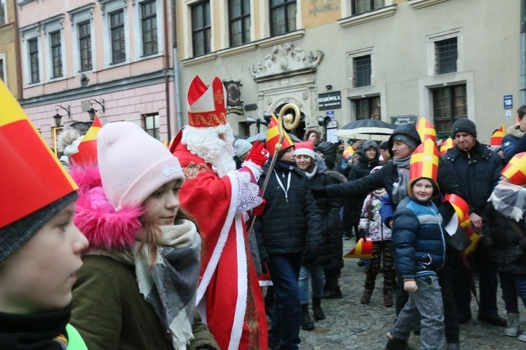 Orszak na ulicach Lublina.