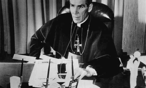 Dlaczego wstrzymano beatyfikację abp. Fultona Sheena?