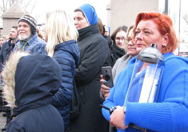 Tablica na szkole Jerzego Kukuczki