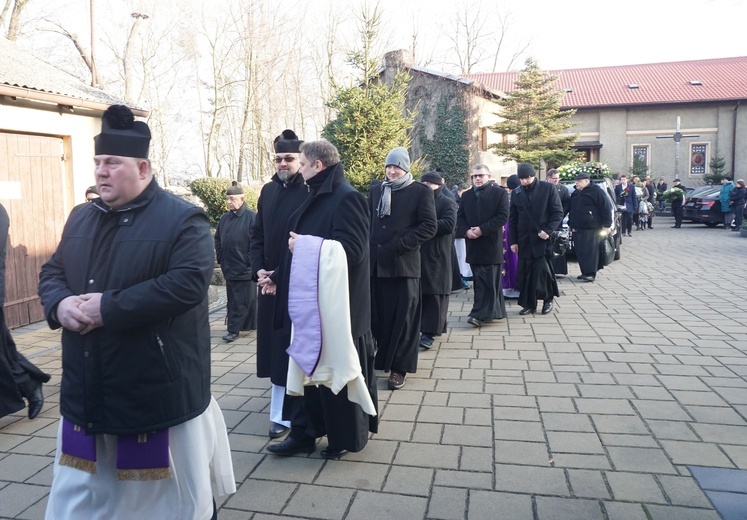 Pogrzeb kamilianina ojca Macieja Adamczewskiego 