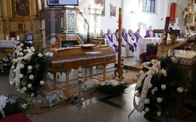 Uroczystości pogrzebowe śp. ks. Wiesława Stolca