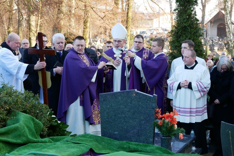 Uroczystości pogrzebowe śp. ks. Wiesława Stolca