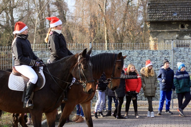 Procesja konna ku czci św. Mikołaja w Krzanowicach