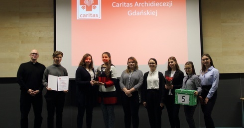 Młodzież diecezjalnej Caritas nagrodzona - V LO w Gdańsku z Samarytaninem Roku 2019