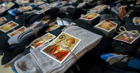 Św. Mikołaj ze skarpetami i nadzieją w więzieniu w Czarnem 