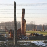 Kanclerz Angela Merkel z wizytą w byłym obozie Auschwitz-Birkenau 