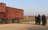 Kanclerz Angela Merkel z wizytą w byłym obozie Auschwitz-Birkenau 