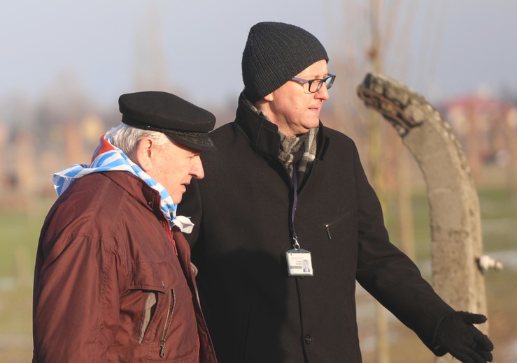 Kanclerz Angela Merkel z wizytą w byłym obozie Auschwitz-Birkenau 