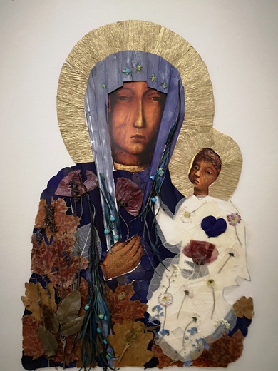 "Suknie dla naszej Matki"