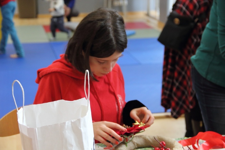 Charytatywne Mikołajki w szkołach jezuitów w Gdyni