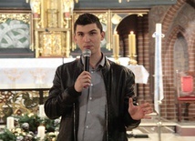 Marcin Zieliński, świecki ewangelizator, lider Wspólnoty Uwielbienia "Głos Pana" ze Skierniewic. 
