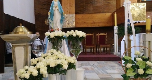 Koszalin. Róże dla Maryi