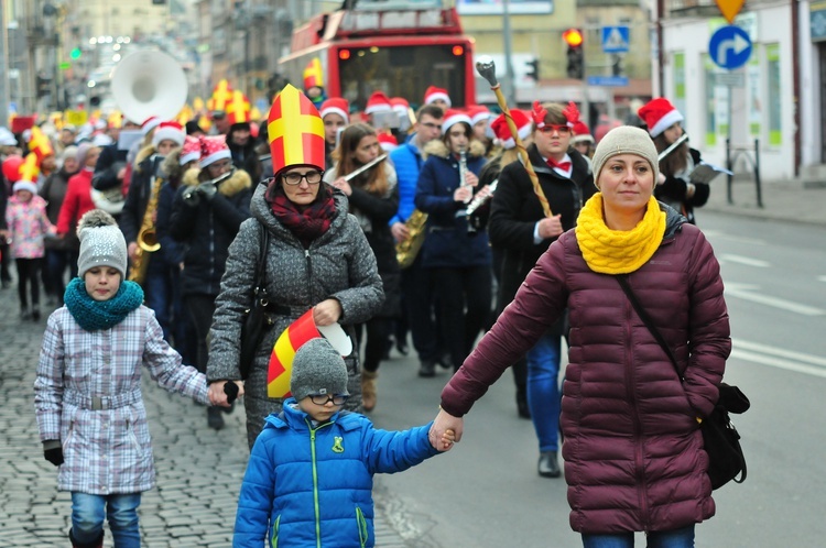 Orszak św. Mikołaja przeszedł ulicami Lublina