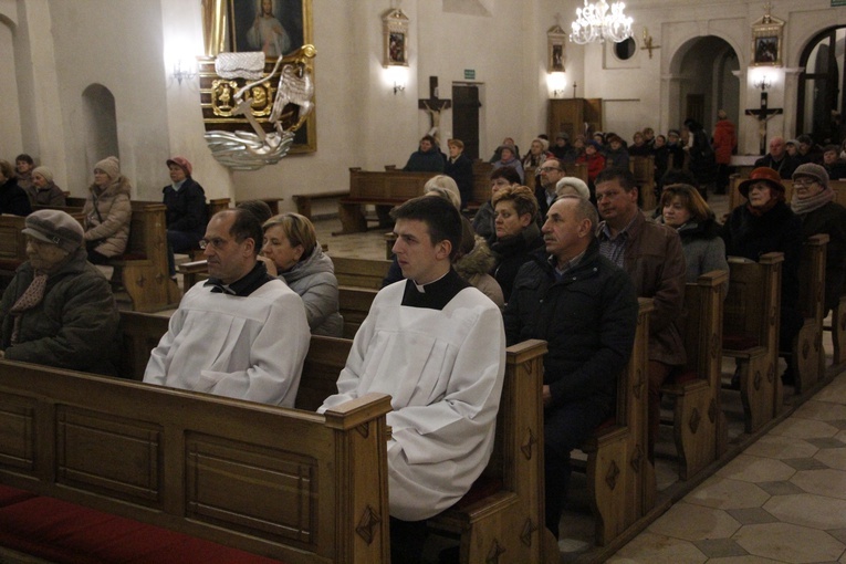 Biała Rawska. Akatyst ku czci Matki Bożej