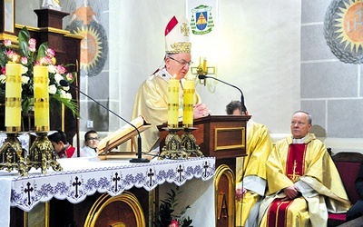 Eucharystia w dniu święta patrona stanowiła centralny punkt obchodów.