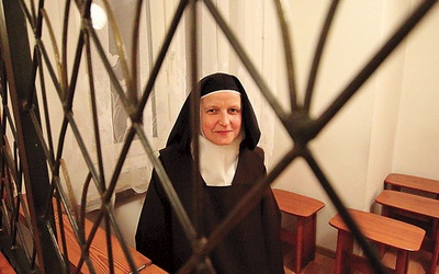 ▲	Siostra Łucja Elżbieta od Niepokalanego Serca Maryi.