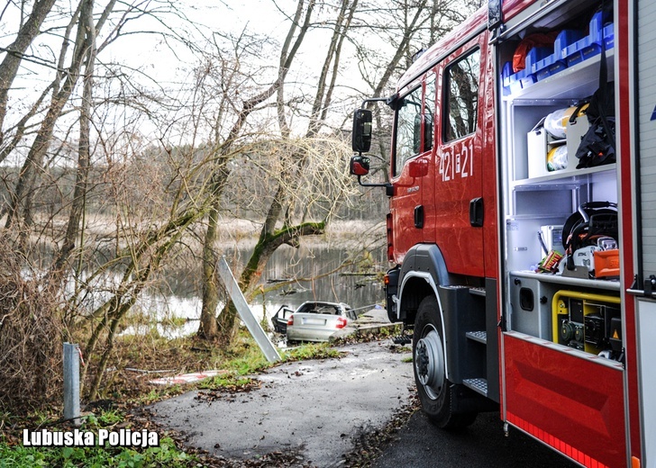 Tragedia w Lubuskiem, nie żyje pięć modych osób