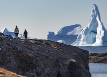 Topniejące lodowce Grenlandii zagrażają 100 mln ludzi
