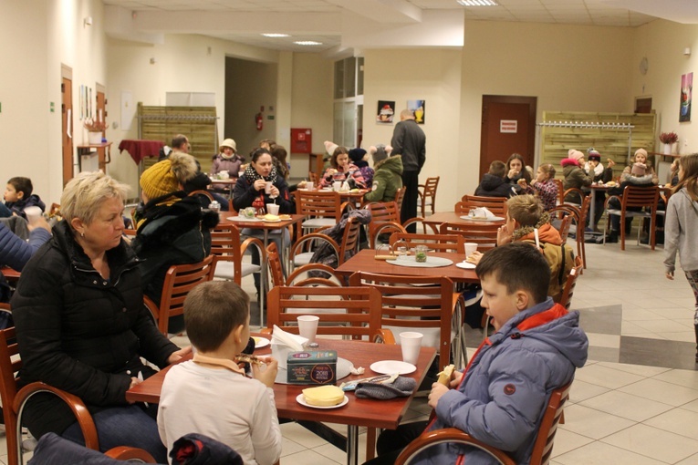 Roraty u Matki Bożej Królowej Polski 