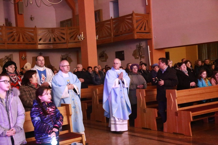 Gnojnik. Poświęcenie ołtarza MB Częstochowskiej i św. Jana Pawła II