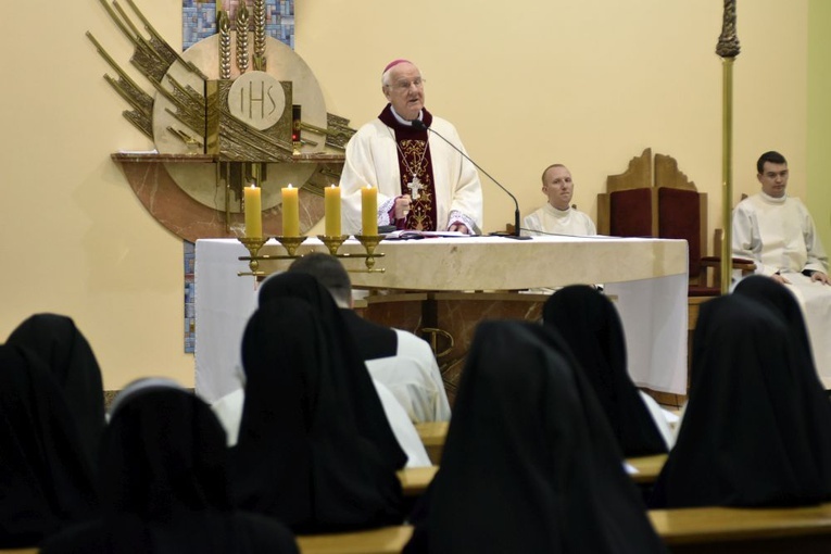 Adwentowy dzień skupienia dla sióstr zakonnych