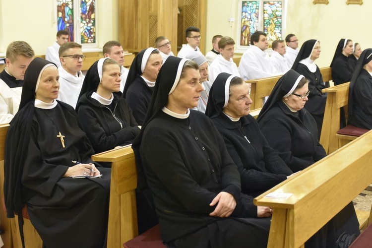 Adwentowy dzień skupienia dla sióstr zakonnych