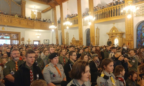 Betlejemskie Światło Pokoju dotarło do Polski