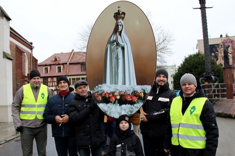 Męski Różaniec w Oleśnicy