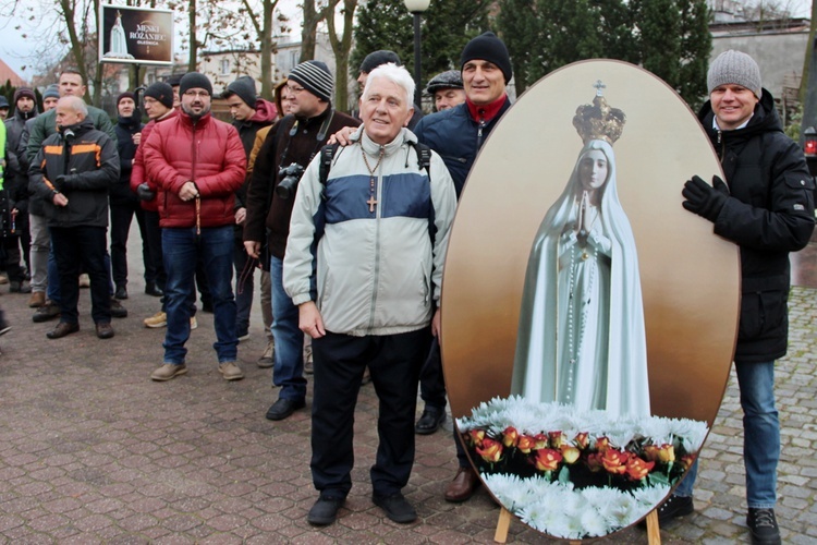 Męski Różaniec w Oleśnicy