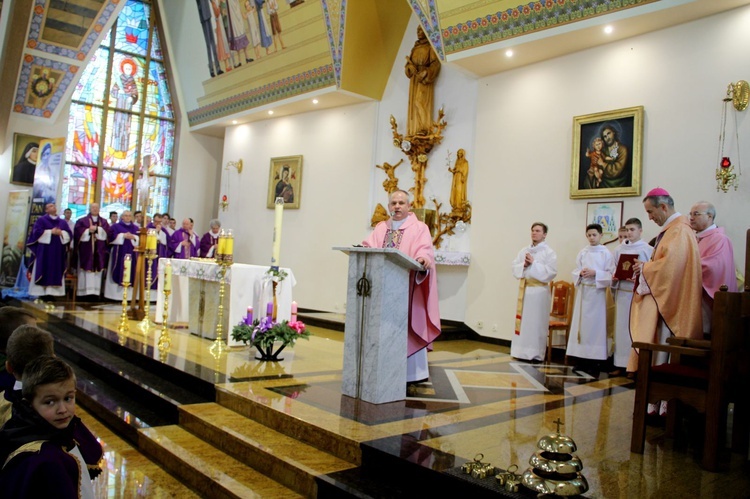 Cieniawa. Poświęcenie polichromii