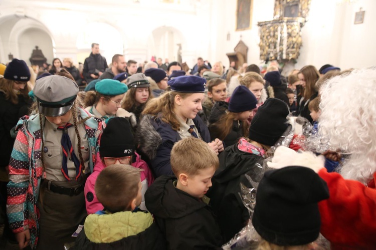 Betlejemskie Światełko Pokoju w Sandomierzu