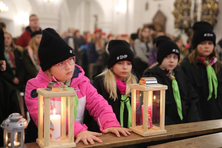 Betlejemskie Światełko Pokoju w Sandomierzu