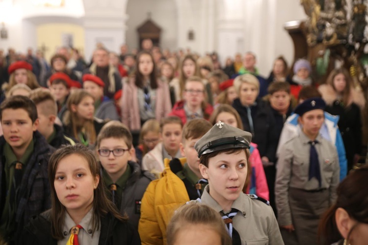 Betlejemskie Światełko Pokoju w Sandomierzu