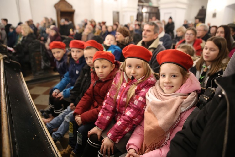 Betlejemskie Światełko Pokoju w Sandomierzu