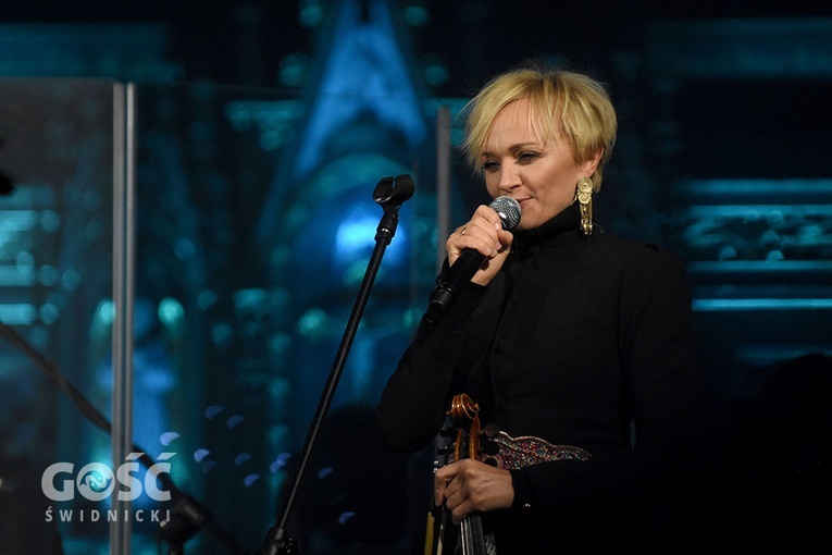 Spotkanie opłatkowe w Strzegomiu z "Golec uOrkiestrą"