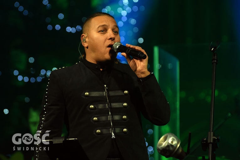 Spotkanie opłatkowe w Strzegomiu z "Golec uOrkiestrą"