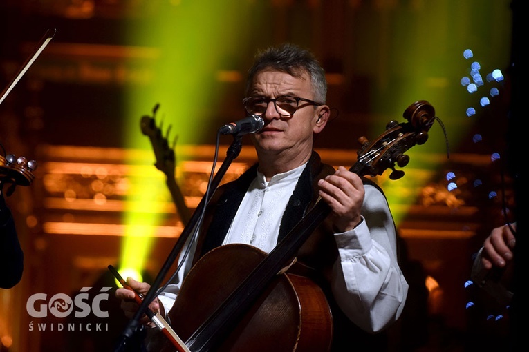 Spotkanie opłatkowe w Strzegomiu z "Golec uOrkiestrą"