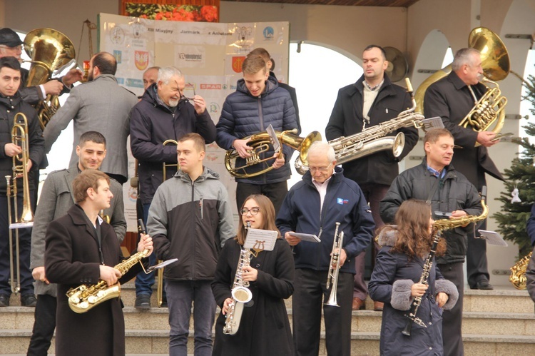 Tuchów. XIII Misyjny Jarmark z Aniołami