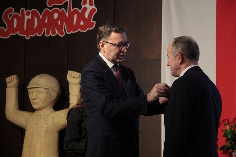 Wręczono Krzyże Wolności i Solidarności