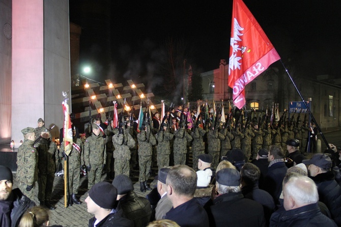 38. rocznica masakry na kopalni Wujek - uroczystości pod krzyżem