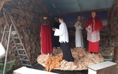 Już po raz 6. w Piekarach Śląskich budowana jest żywa szopka