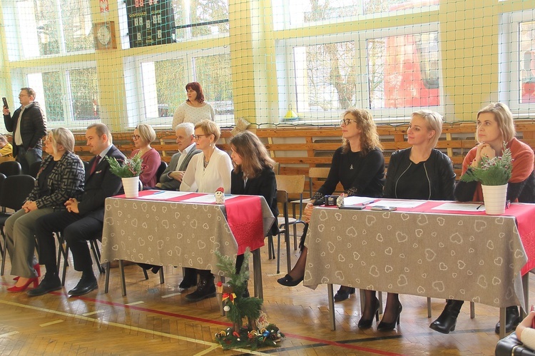 Międzyszkolny Konkurs Kolęd i Pastorałek w Redle