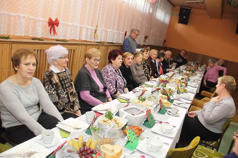 Międzyszkolny Konkurs Kolęd i Pastorałek w Redle