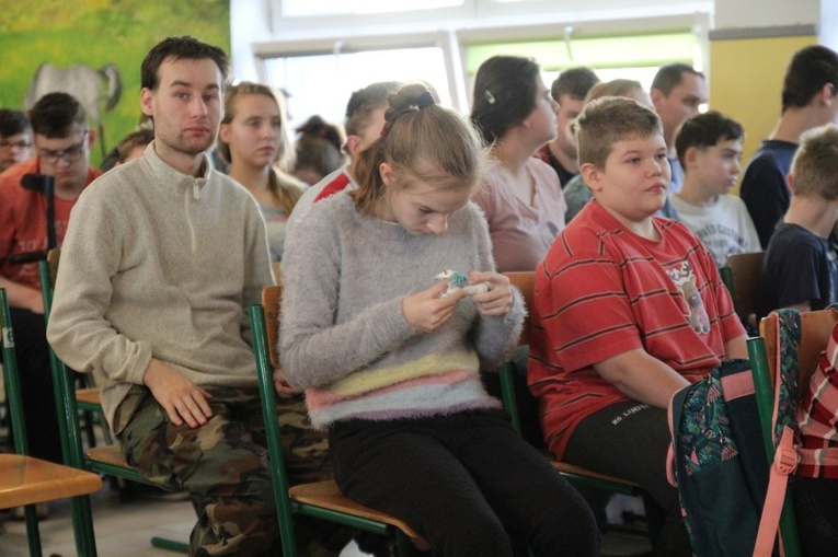Licealiści KTK dla młodych z Ośrodka Szkolno-Wychowawczego w Żywcu