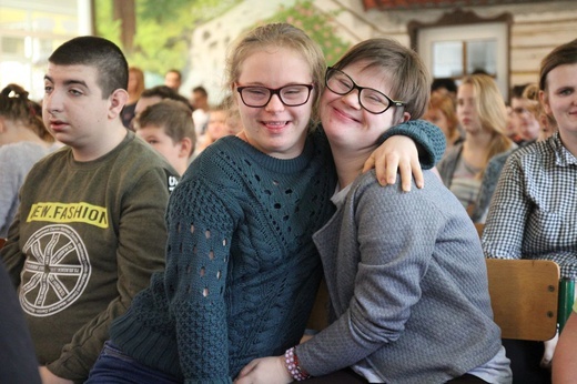 Licealiści KTK dla młodych z Ośrodka Szkolno-Wychowawczego w Żywcu