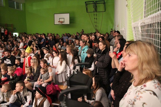 "Po co ta cała szopka?" - niezwykłe jasełka uczniów SP 33 w Bielsku-Białej