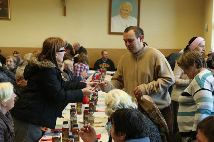 Wigilia dla bezdomnych, ubogich i potrzebujących u franciszkanów