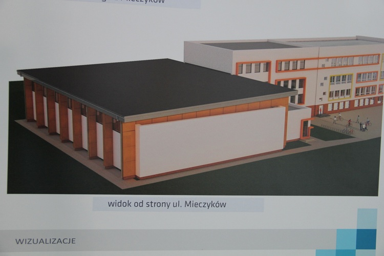 Parafia w Podlesiu przekazuje ziemię na boisko dla szkoły