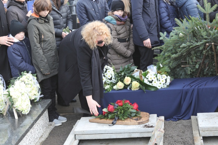 Ostatnie pożegnanie rodziny śp. Kaimów - ofiar wybuchu w Szczyrku